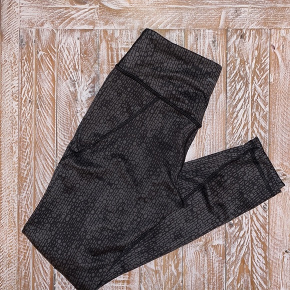 🔥Patagonia Centered Tights Leggings🔥~small - Picture 10 of 13